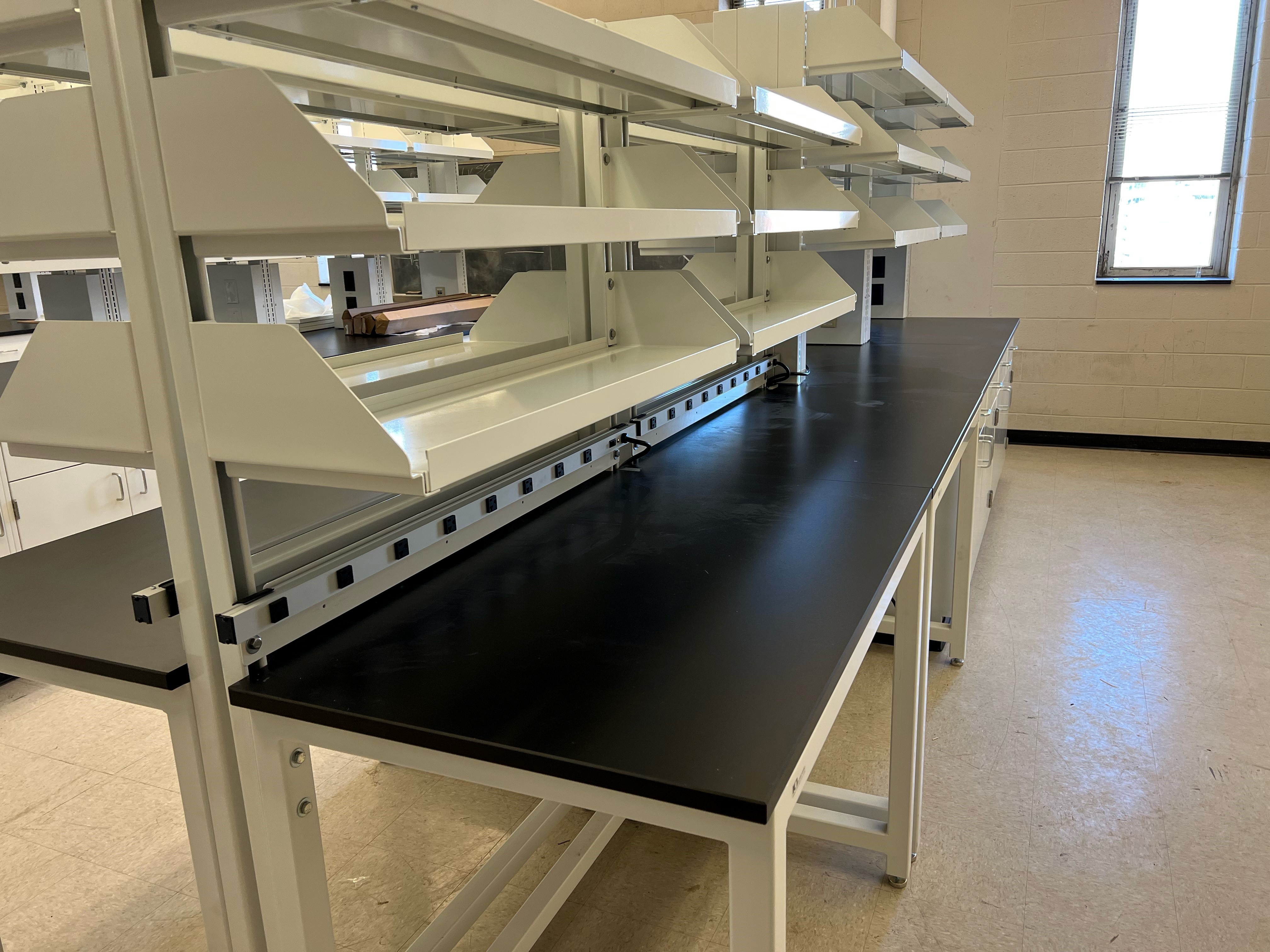 Epoxy Resin Laboratory Countertops